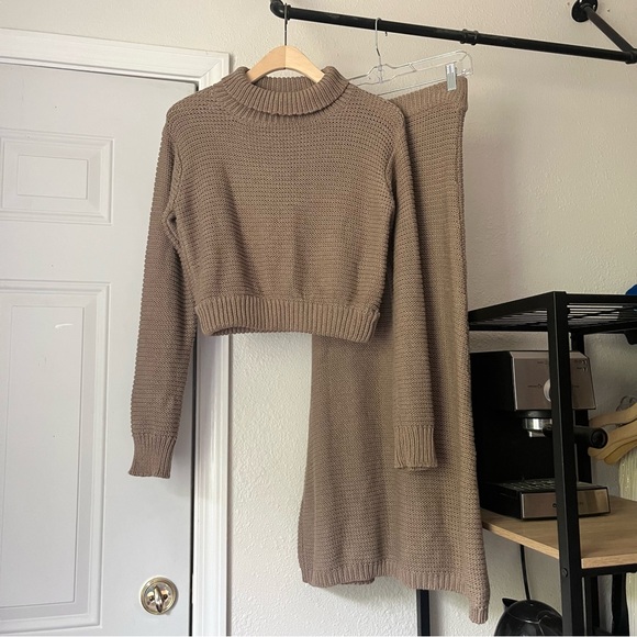 TROIS THE LABEL tan turtleneck chunky cotton knit sweater...